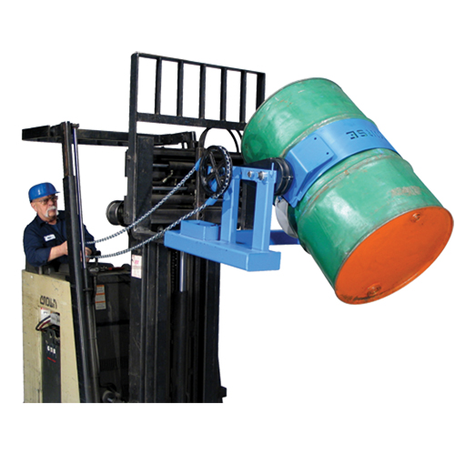 Leveurs de barils pour chariot &eacute;l&eacute;vateur, Baril de 55 gal. US (45 gal. imp.), Capacit&eacute; 1500 lb/680 kg Distribution Jean Lapalme