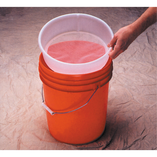 Tamis pour seau en plastique Distribution Jean Lapalme