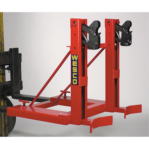 Manipulateurs de baril Gator Grip pour chariot &eacute;l&eacute;vateur, Pour 30 gal. US (25 gal. imp.) / 50 gal. US (41.6 gal. imp.) / 80 gal. US (66.6 gal. imp.) Distribution Jean Lapalme
