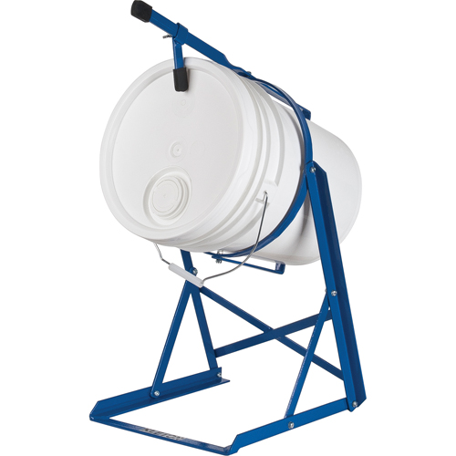 Can Tipper, 5 US gal. (4.16 Imperial Gal.), 75 lbs./34 kg. Capacity, 11-1/2" Dispensing Height Distribution Jean Lapalme