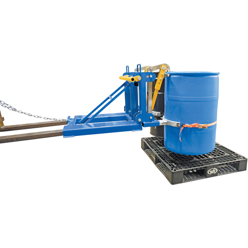 Manipulateur de barils Eagle Beak automatique, Pour 55 gal. US (45 gal. imp.) Distribution Jean Lapalme
