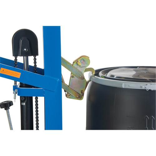 &eacute;l&eacute;vateur ergonomique pour baril, 55 gal. US (45 gal. imp.)/85 gal. US (70 gal. imp.) Distribution Jean Lapalme