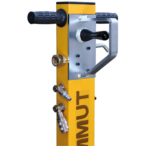 Mammut 3-Stage Jack, 88 Ton(s), Air Hydraulic Distribution Jean Lapalme