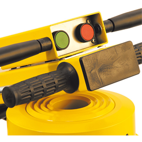 Mammut Jack, 110 Ton(s), Air Hydraulic Distribution Jean Lapalme