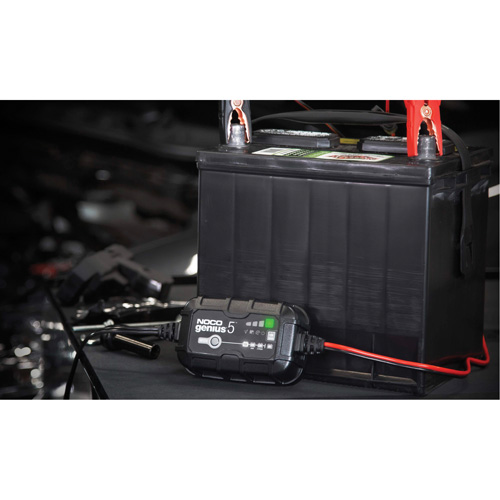 Chargeur de batterie 5 A Genius 5 Distribution Jean Lapalme