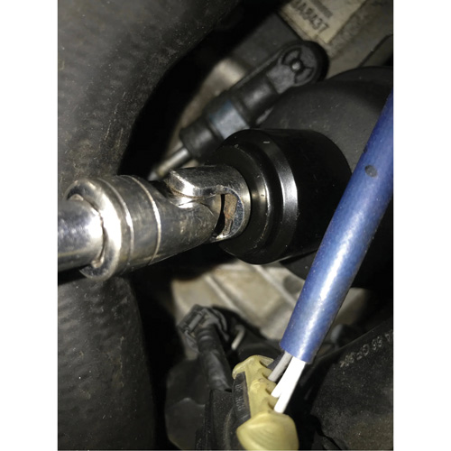 Douille pour filtre &agrave; huile Cummins 5,9 L - 25 mm Distribution Jean Lapalme