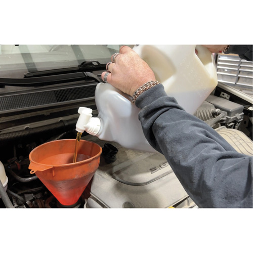 Low Profile Oil Dispenser, Polyethylene, 8 qt Capacity Distribution Jean Lapalme