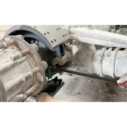 Fourche pour ressort de frein trait&eacute;e thermiquement avec tige extra-longue Distribution Jean Lapalme