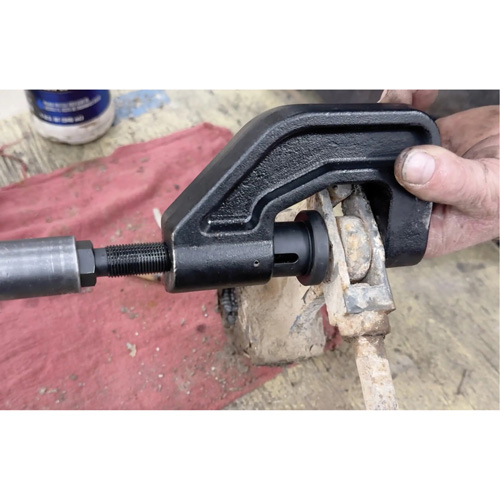 Presse-axe de chape de frein pour camions de classes 6 &agrave; 8 Distribution Jean Lapalme