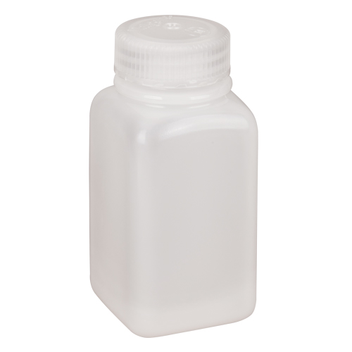 Bouteilles peu encombrantes &agrave; prise facile, Carr&eacute;e, 6 oz, Plastique Distribution Jean Lapalme