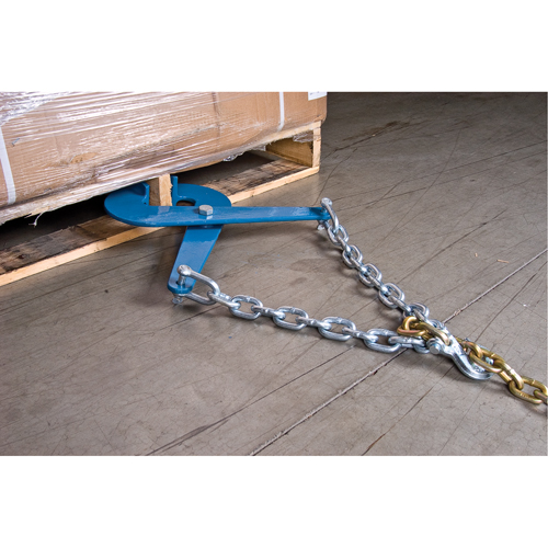 Tire-palette, 16 lb Poids, 7" Ouverture des m&acirc;choires, 5000 lb Capacit&eacute; de tirage, 3" Hauteur de la m&acirc;choire Distribution Jean Lapalme