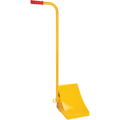 Ice Chock with Ergonomic Handle, Steel, Yellow, 8-1/16" W x 10-5/8" D x 8-13/16" H Distribution Jean Lapalme