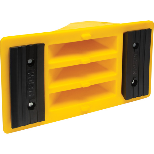 Cales de roue avec surface antid&eacute;rapante en caoutchouc, Polyur&eacute;thane, Jaune, 11-1/4" la x 21" p x 12-1/4" h Distribution Jean Lapalme