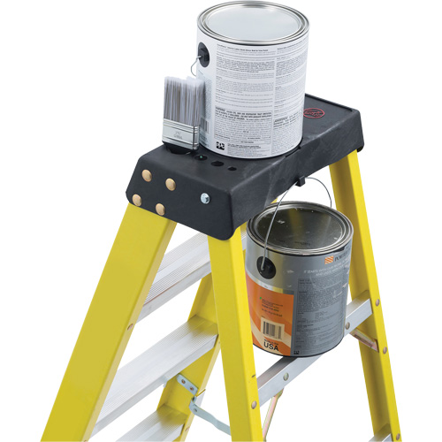 Industrial Heavy-Duty Stepladders (6400 Series), 4', Fibreglass, 300 lbs. Capacity, Type 1A Distribution Jean Lapalme