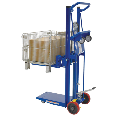 Empileur &agrave; plateforme, M&eacute;canisme Pompe au pied, Capacit&eacute; de 750 lb, Levage max de 52" Distribution Jean Lapalme