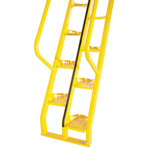 Alternating-Tread Stairs Distribution Jean Lapalme