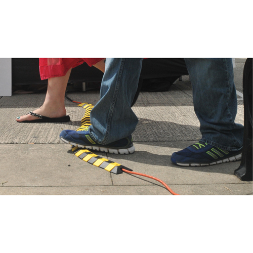 Syst&egrave;me de protection de c&acirc;bles Ultra-Sidewinder - petit , 39,5" x 3" x 0,75", 32000 lb (16 tonnes) Distribution Jean Lapalme