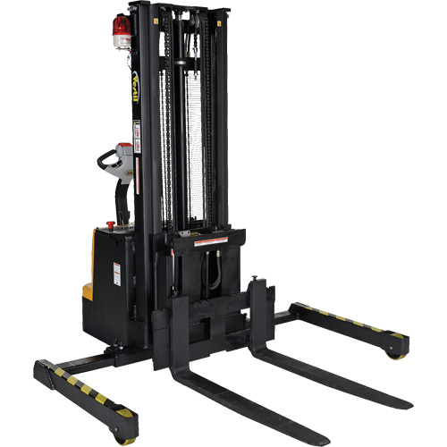 Empileur motoris&eacute; multifonctionnel Distribution Jean Lapalme