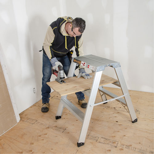 Portable Work-Stand Saw Horse, Aluminum Frame, 12-1/4" D x 36" H Distribution Jean Lapalme