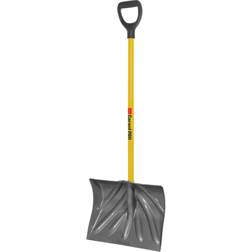 Pelle &agrave; grattoir Pro, Lame Polypropyl&egrave;ne, Largueur 18", Manche Prise en D Distribution Jean Lapalme