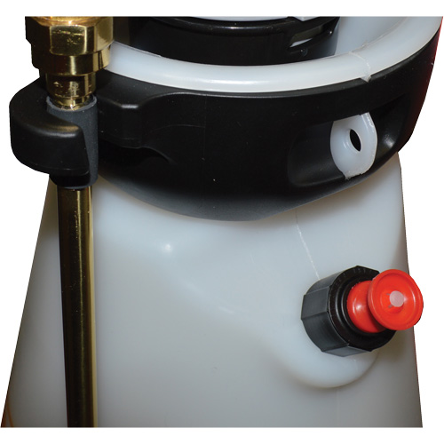 Vaporisateur de b&eacute;ton &agrave; compression s&eacute;rie industriel & entrepreneur, 3 gal. (13,5 L), Poly&eacute;thyl&egrave;ne, Lance de 24" Distribution Jean Lapalme