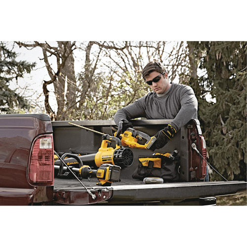 MAX* Hedge Trimmer, 22", 20 V, Battery Powered Distribution Jean Lapalme