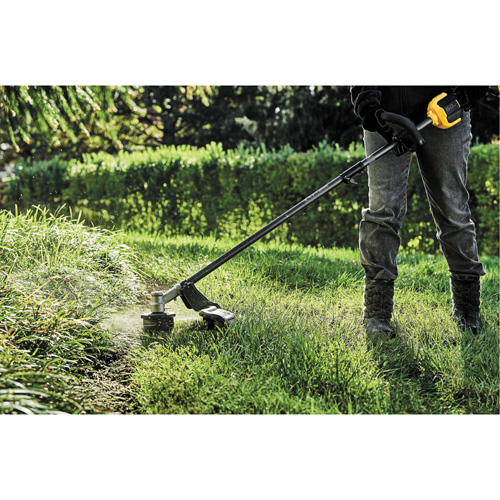 Max* Cordless Brushless Attachment-Capable String Trimmer, 17", Battery Powered, 60 V Distribution Jean Lapalme