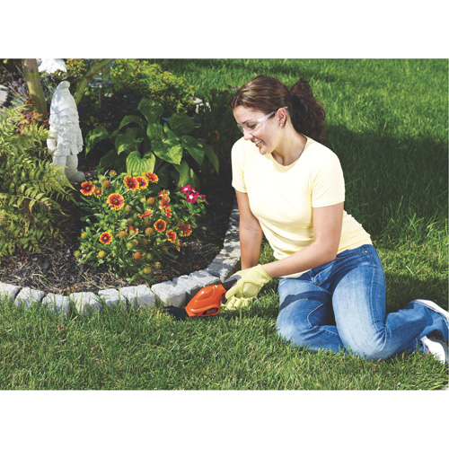 Cisailles de jardin/cisailles &agrave; haie 2-en-1, &agrave; pile, 3,6 V, Largeur de la coupe 4"/6" Distribution Jean Lapalme