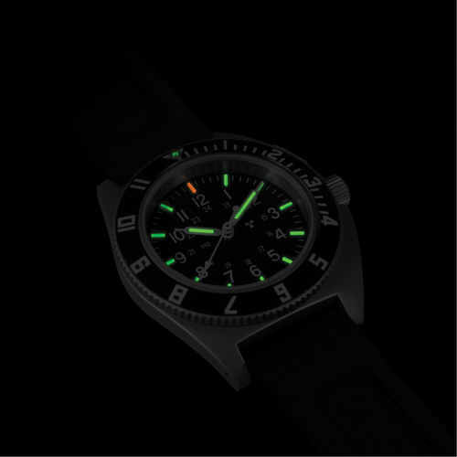 Montre Steel Navigator sur ensemble bracelet en caoutchouc noir de trois morceaux, Num&eacute;rique, &agrave; piles, 41 mm, Noir Distribution Jean Lapalme