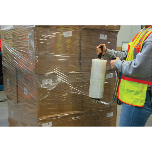 Stretch Wrap, Cast, 80 Gauge (20.3 micrometers), 15" x 1500' Distribution Jean Lapalme