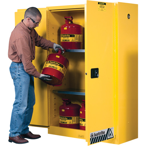 Armoires Sure-Grip EX pour produits inflammables, 45 gal., 2 Porte(s), 43" La x 65" h x 18" p Distribution Jean Lapalme