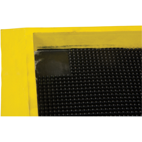 Tapis pour l'assainissement des chaussures, Caoutchouc, 2-2/3' la x 3-1/4' lo x 2-1/2" &eacute;pais, Jaune Distribution Jean Lapalme