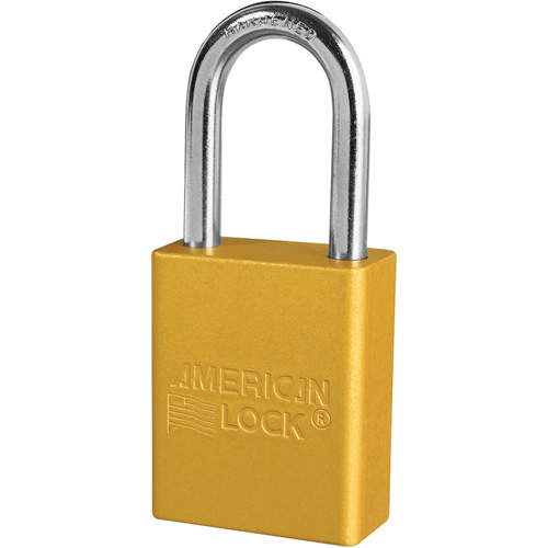 Cadenas de s&eacute;curit&eacute; American Lock, Jaune, Cl&eacute;s identiques, Aluminium, Largeur de 1-1/2" Distribution Jean Lapalme
