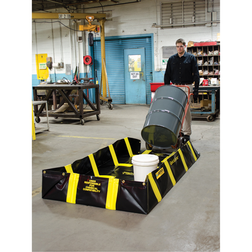 Bermes de confinement avec supports int&eacute;rieurs de parois QuickBerm , Capacit&eacute; 235 gal. US, 4' la x 8' lo x 12" h, Support &agrave; encliqueter Distribution Jean Lapalme