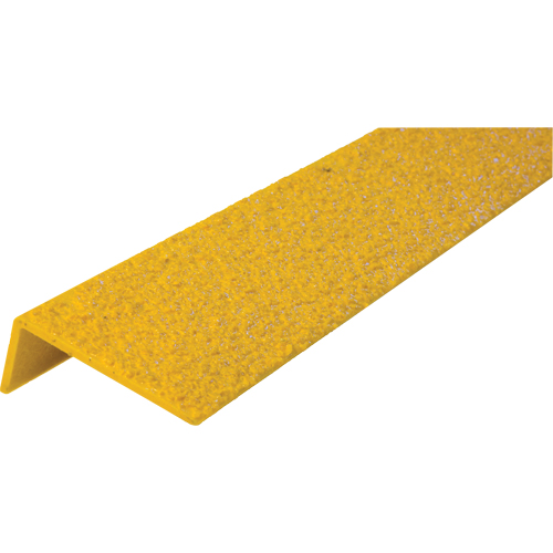 Rebords de marches antid&eacute;rapants Safestep, 2,75" la x 32" lo, Jaune Distribution Jean Lapalme