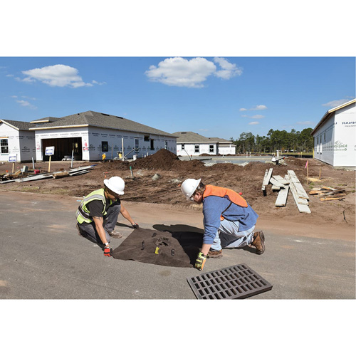 Ultra-Drain Guard&reg; Catch Basin Insert, Oil & Sediment, 60" L x 60" W Distribution Jean Lapalme
