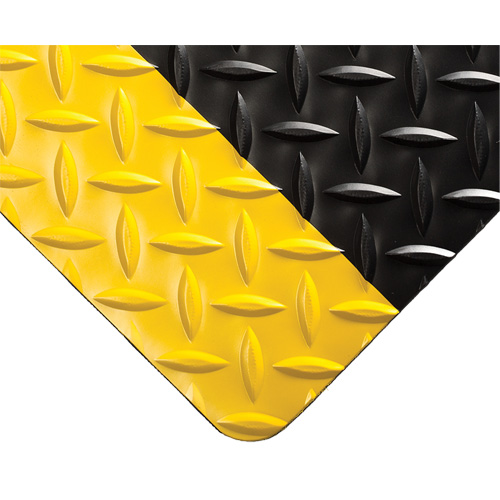 Tapis Diamond-Plate pour tableau de contr&ocirc;le no 701, 3' la x 75' lo, 1/4" &eacute;paisseur, Noir/Jaune, PVC Distribution Jean Lapalme