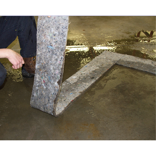 Bandes Husky Spilltration, Huile seulement, 64" x 8", 4 gal. d'absorption Distribution Jean Lapalme