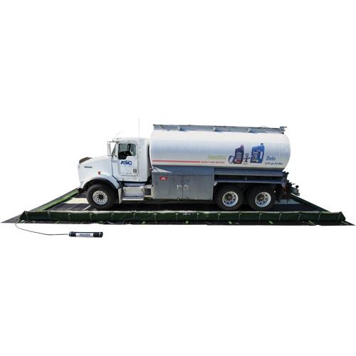 Ride-Side Berm Secondary Containment for Vehicles, 7,500 US gal. Capacity, 20' W x 40' L x 15" H, L-Bracket Distribution Jean Lapalme