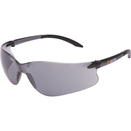 Lunettes de s&eacute;curit&eacute; Veratti GT, Lentille Grise/fum&eacute;e, Anti-&eacute;gratignures, ANSI Z87+/R&eacute;pond ou surpasse la norme CSA Z94.3 Distribution Jean Lapalme