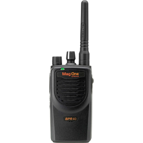 BPR40 Series Portable Radio, UHF/VHF Radio Band, 8 Channels, 300 000 sq. ft. Range Distribution Jean Lapalme