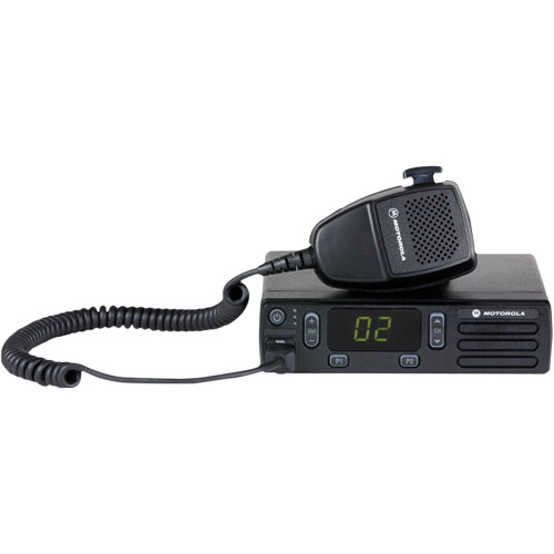 Radio et r&eacute;p&eacute;teur portatif de s&eacute;rie CM200d Distribution Jean Lapalme