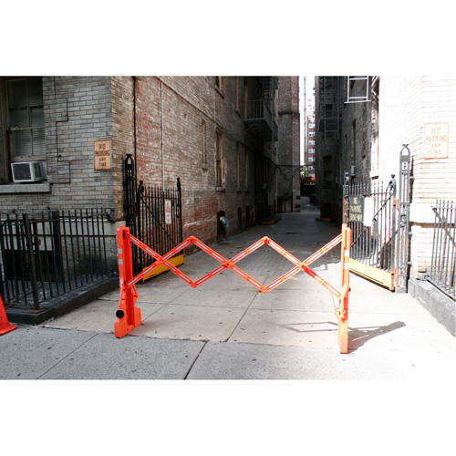 Multi-Gate Barricade, 43" H x 90" L, Orange Distribution Jean Lapalme