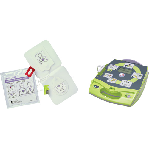 AED Plus&reg; Defibrillator with Bonus Pedi-Padz&reg; II Electrodes, Automatic, English, Class 4 Distribution Jean Lapalme