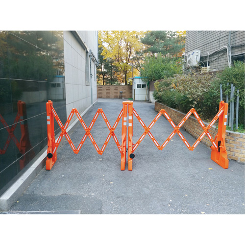 Multi-Gate Connector Distribution Jean Lapalme