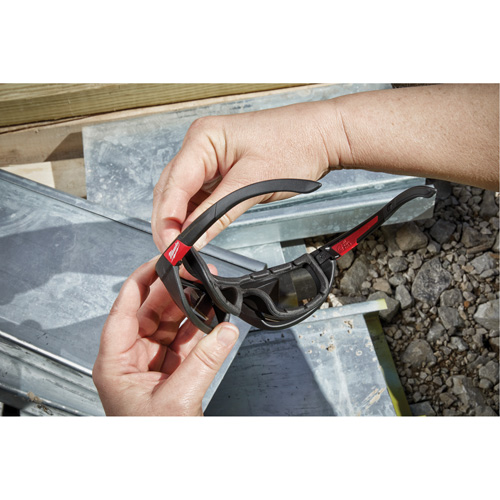 Performance Safety Glasses with Gasket, Black Lens, Polarized, Meets/Exceeds CSA Z94.3 Distribution Jean Lapalme