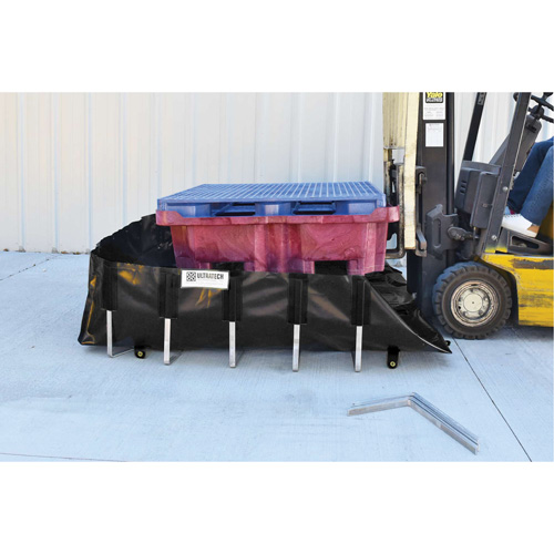 Ultra-IBC Berm&reg; Spill Berm, 400 US gal. Capacity, 6' W x 6' L x 18" H, L-Bracket Distribution Jean Lapalme