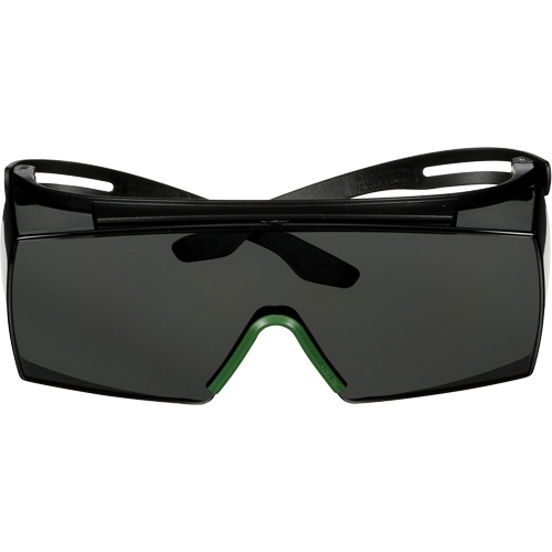 Lunettes de s&eacute;curit&eacute; SecureFit s&eacute;rie 3700 SF3730AS-BLK, Lentille Gris/IR 3.0, Anti-&eacute;gratignures, ANSI Z87+/R&eacute;pond ou surpasse la norme CSA Z94.3 Distribution Jean Lapalme