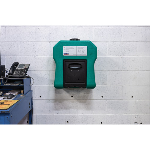 Portable Self-Contained Eyewash Station, Gravity-Fed, 16 gal. Capacity, Meets ANSI Z358.1 Distribution Jean Lapalme