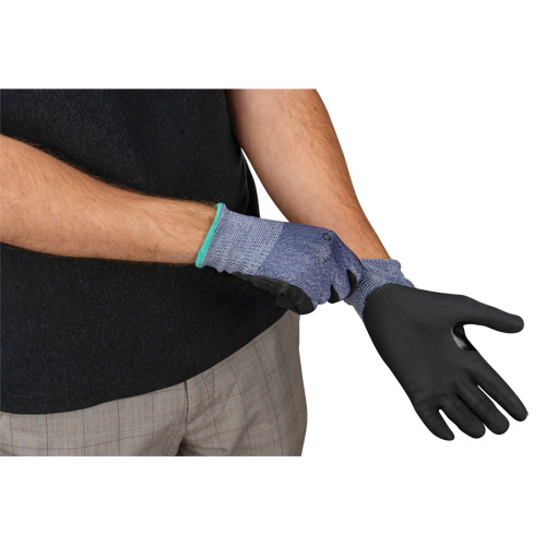 Gants r&eacute;sistant &agrave; la coupe, Taille T-Grand, Calibre 15, Rev&ecirc;tement Mousse de nitrile, Enveloppe en PEHP, ASTM ANSI niveau A3 Distribution Jean Lapalme